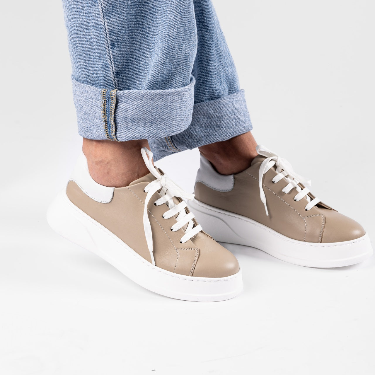 Pantofi casual dama 2010 bej