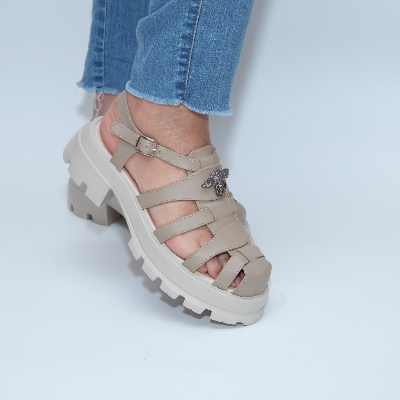 Sandale dama 2012 bej